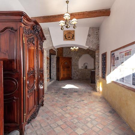 Studio Dans L'Eglise Du Couvent Нарбонна Экстерьер фото